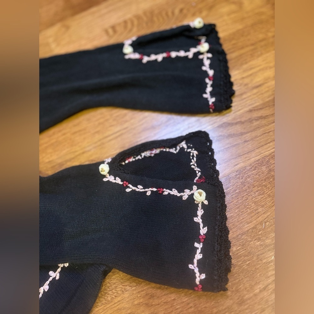 Vintage XL Christmas Sweater Black Beaded Embroidered  Flare Sleeves - Picture 13 of 13